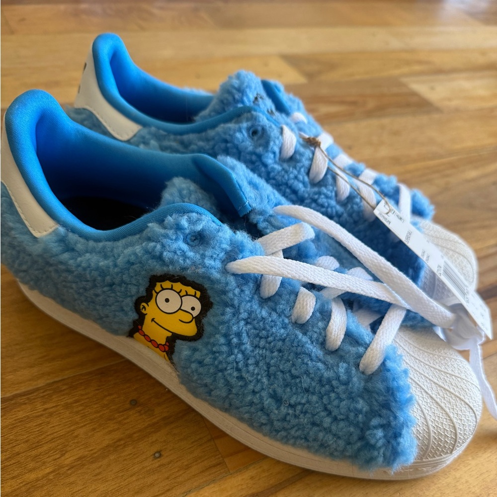 Adidas x The Simpsons Superstar "Marge Simpson" sneakers Size 5.5US Kids/Youth